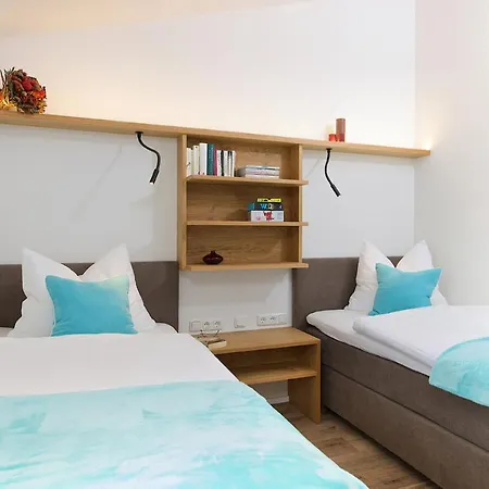 5 Sterne Hochgratblick Mit Schwimmbad Und Sauna Апартаменты