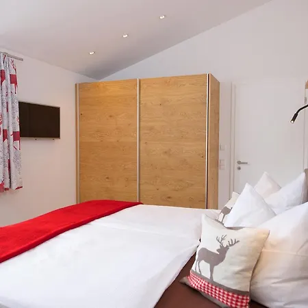 5 Sterne Hochgratblick Mit Schwimmbad Und Sauna 아파트 *